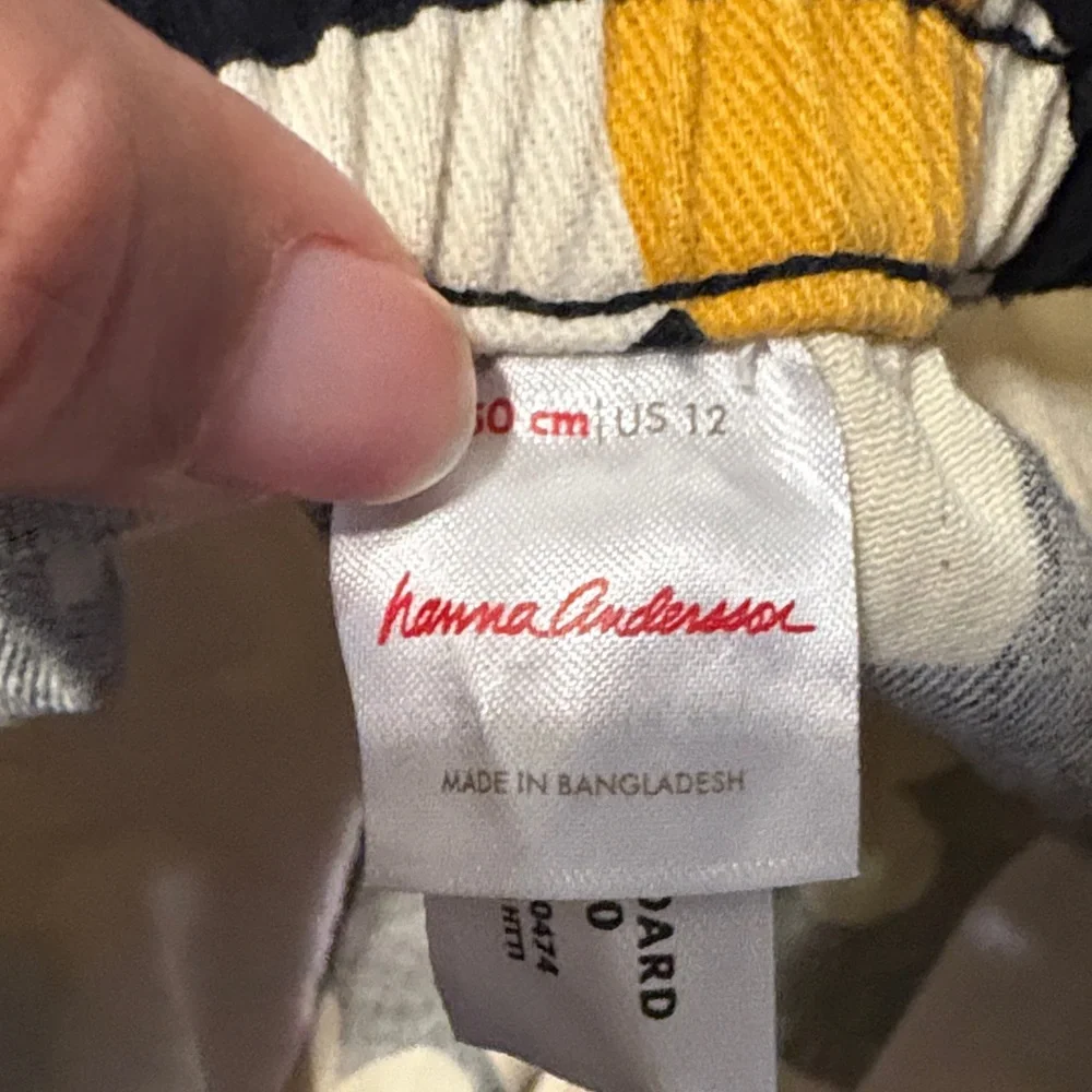 NWOT* Hanna Andersson Black and Cream Floral Kids Barrel Legged Bottoms - Picture 2 of 8